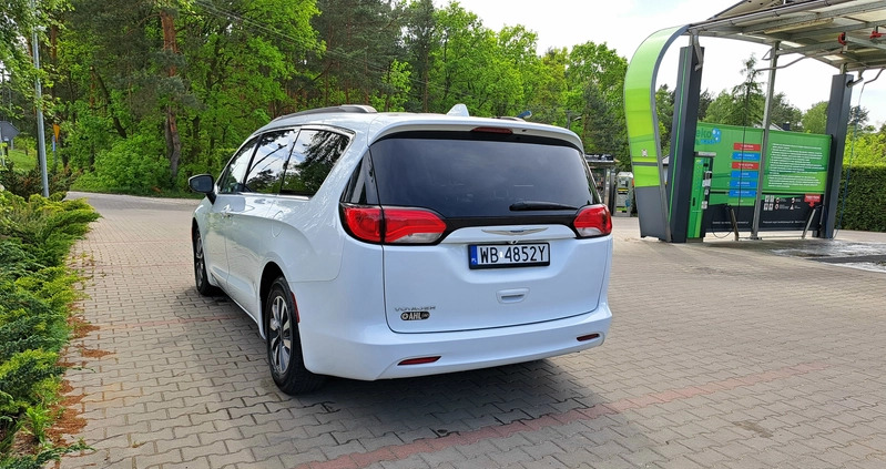 Chrysler Pacifica cena 99999 przebieg: 133000, rok produkcji 2020 z Warszawa małe 704